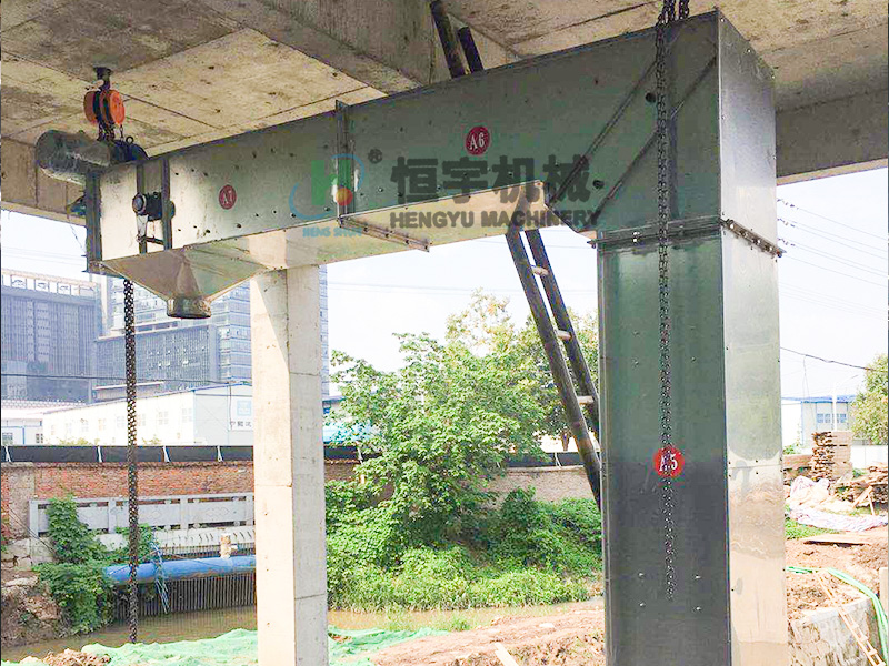 江蘇某環(huán)?？萍加邢薰?Z型提升機(jī)